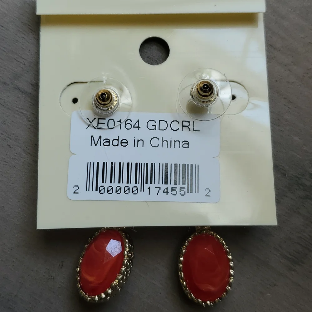 éclat Coral Earrings - Picture 3 of 3